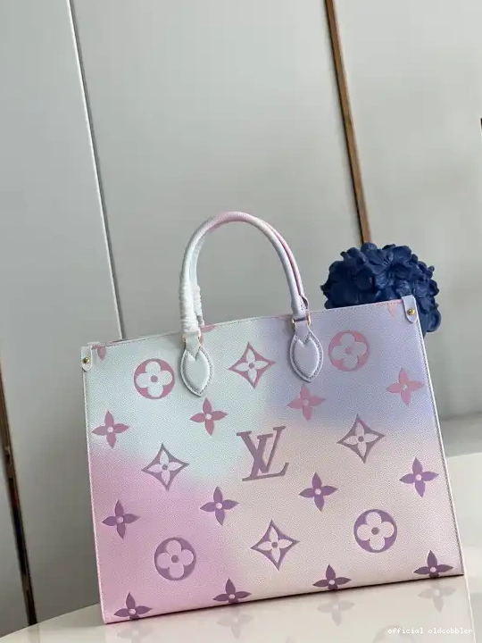 Official oldcobbler VUITTON ONTHEGO LOUIS GM 0627